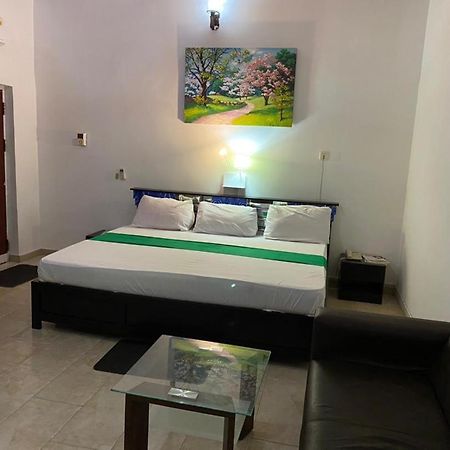 Hgl Guest House East Legon Kültér fotó