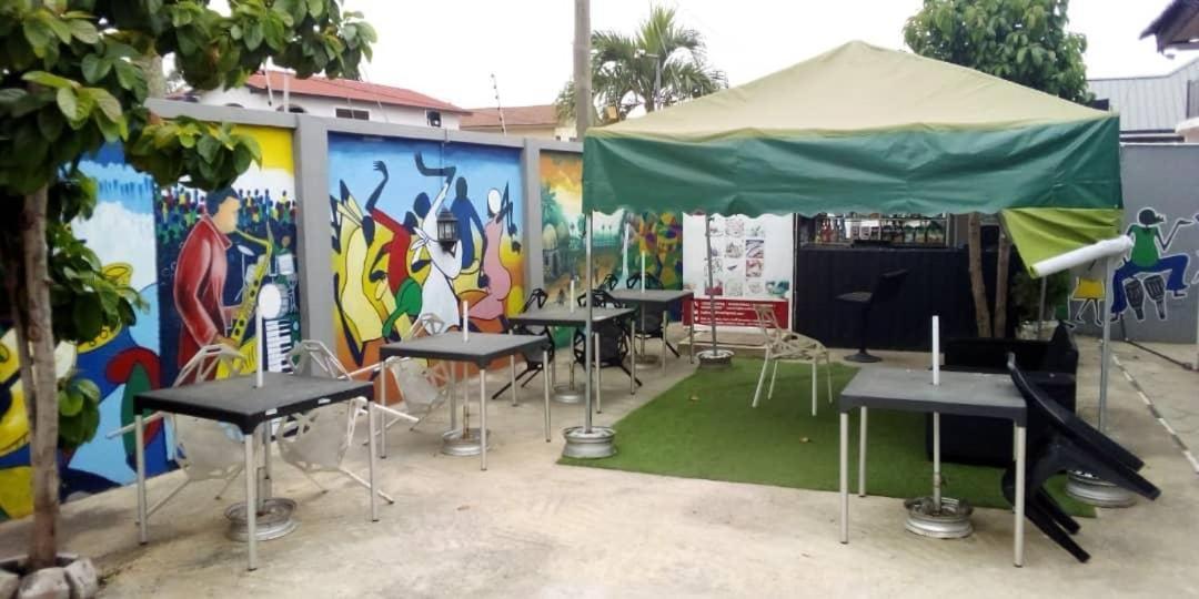 Hgl Guest House East Legon Kültér fotó