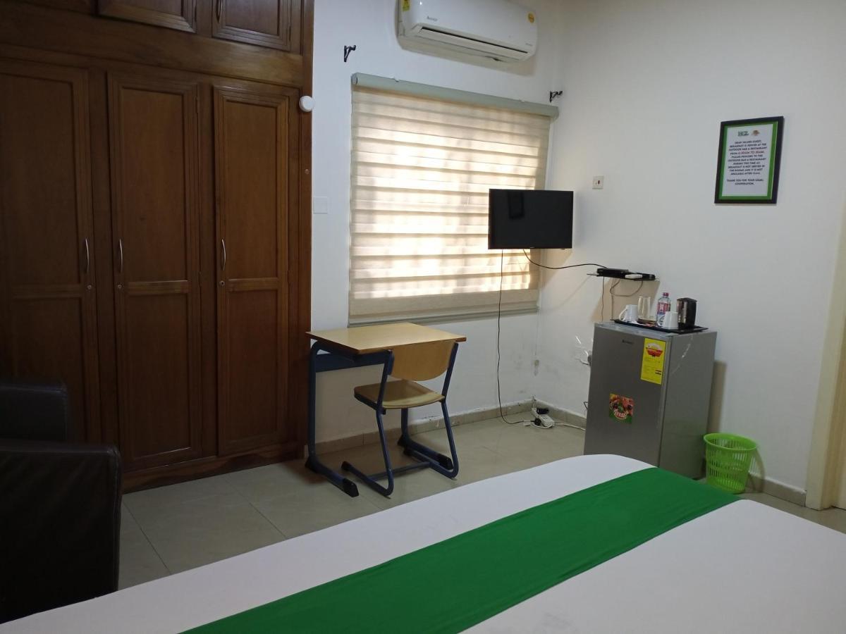 Hgl Guest House East Legon Kültér fotó