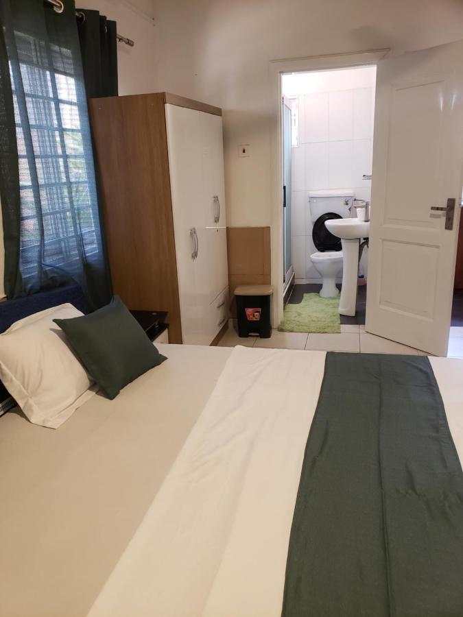 Hgl Guest House East Legon Kültér fotó